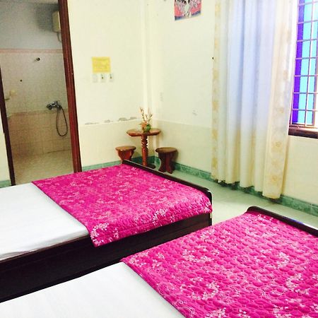 Hoa Phuong Guesthouse Dong Ha Quarto foto