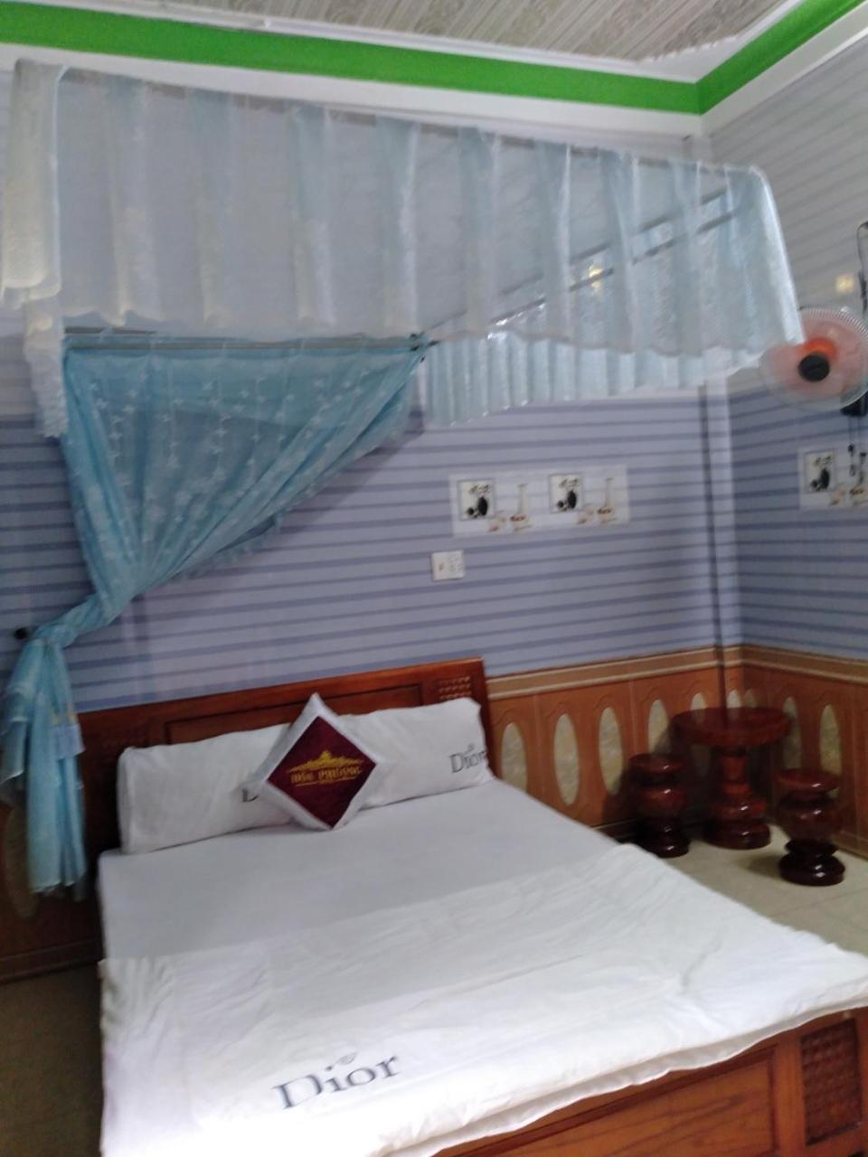 Hoa Phuong Guesthouse Dong Ha Exterior foto