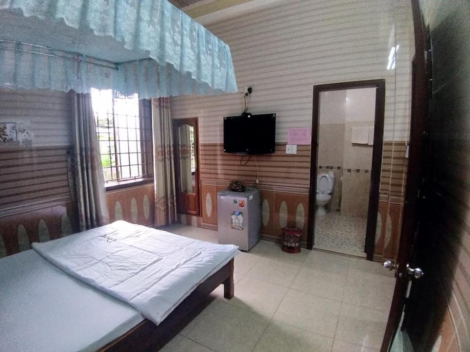 Hoa Phuong Guesthouse Dong Ha Exterior foto